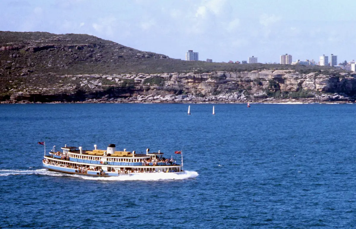 A harbour cruise boat on Middle Harbour