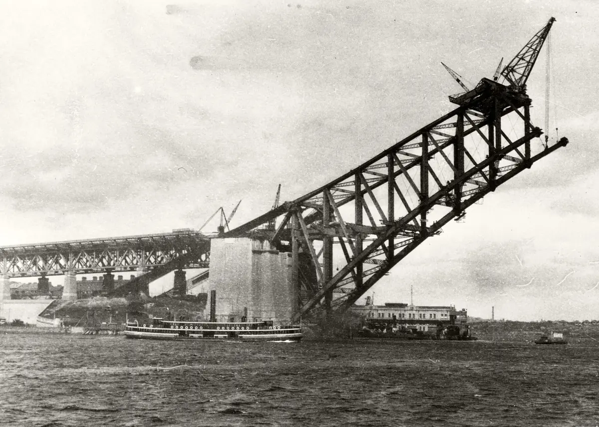 A ferry leaving Sydney Cove in 1930